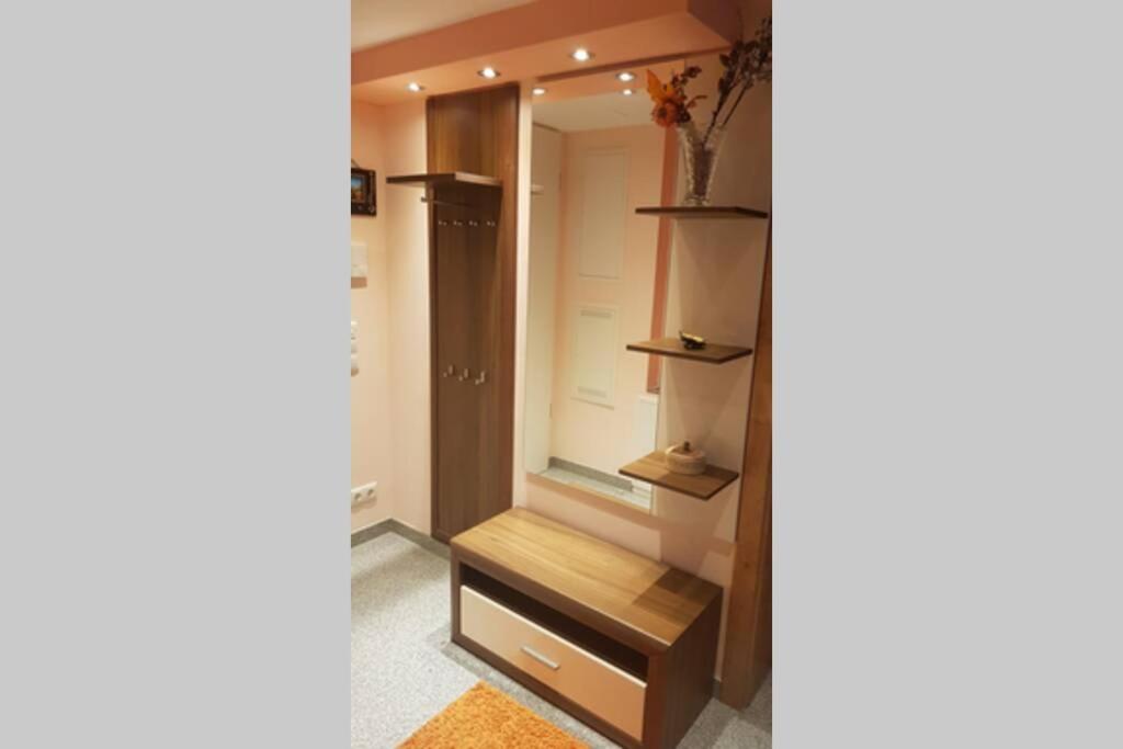 3 Z Moderne Wellnesswohnung - Sauna, Kamin, Parkplätze 65m2 Bis 6 Per *