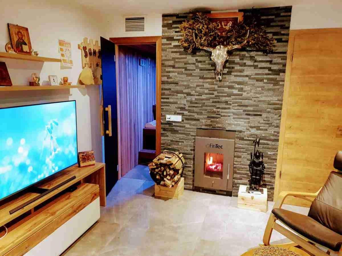 3 Z Moderne Wellnesswohnung - Sauna, Kamin, Parkplätze 65m2 Bis 6 Per Apartment *
