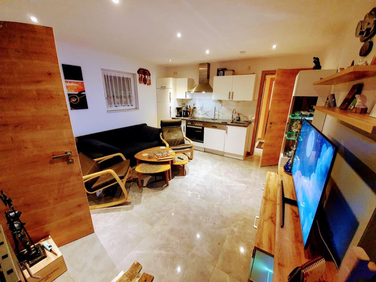 Apartment 3 Z Moderne Wellnesswohnung - Sauna, Kamin, Parkplätze 65m2 Bis 6 Per
